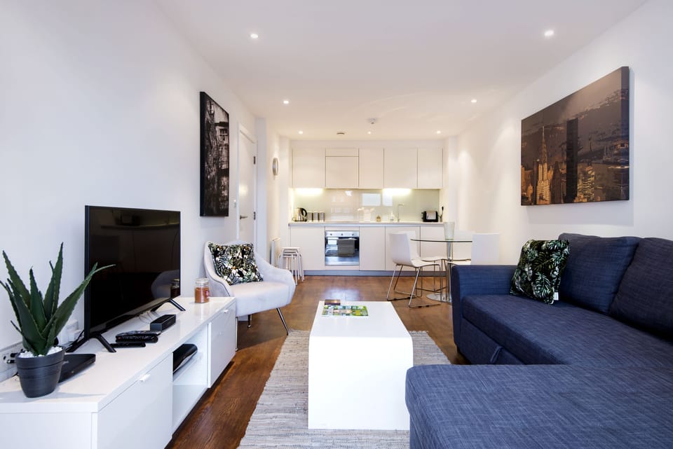 Apartment | Living room | TV