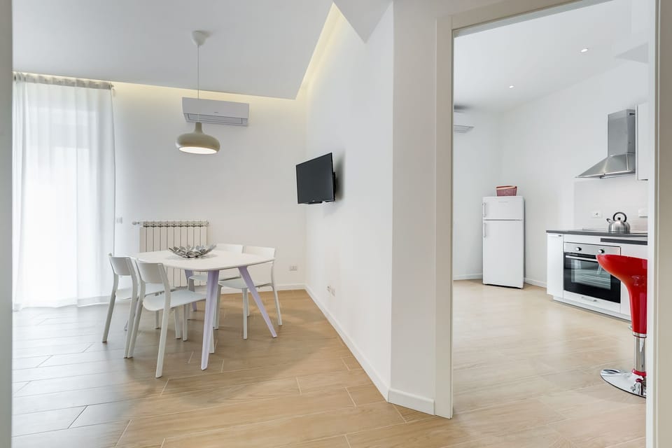 Apartment, 3 Bedrooms | In-room dining