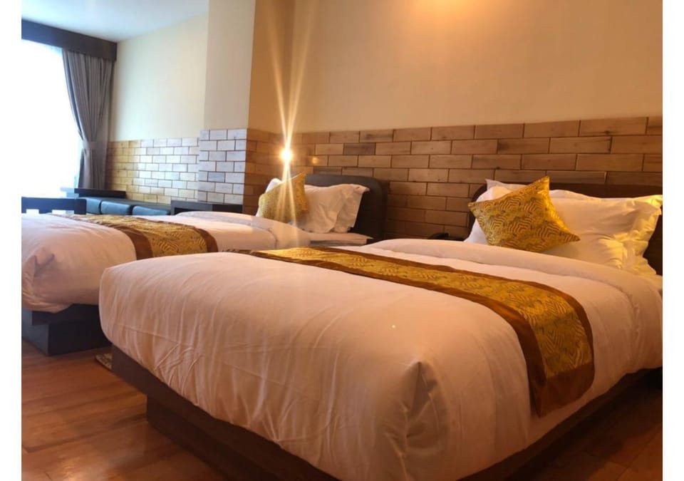 Deluxe Double Room | Rollaway beds (surcharge), WiFi (free)