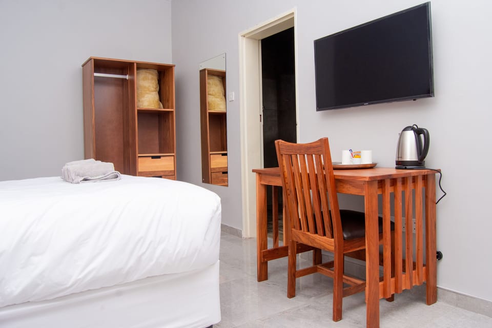 Elite Double Room, 1 Bedroom | Premium bedding, desk, laptop workspace, iron/ironing board