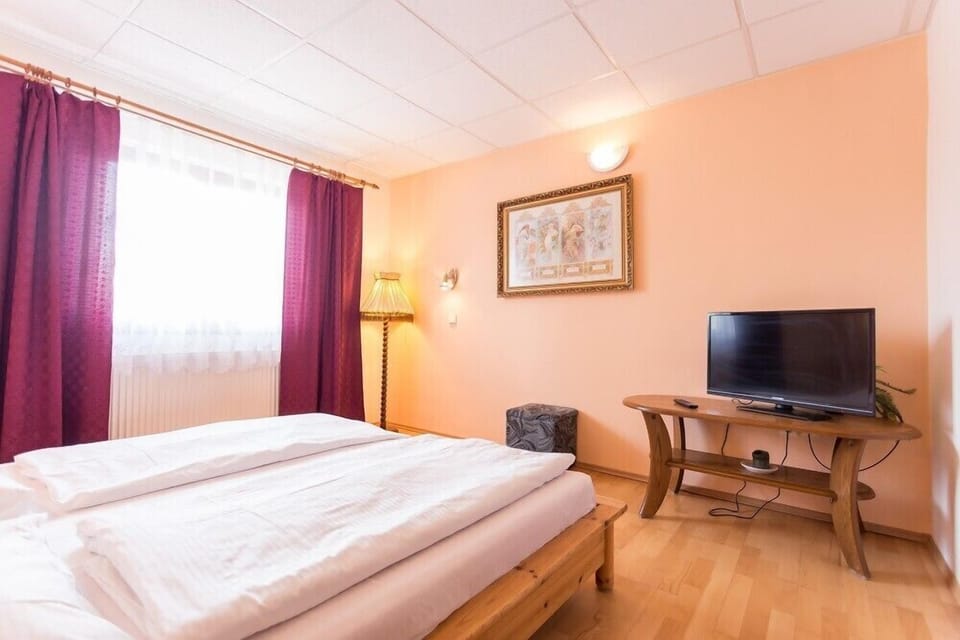 Superior Room, 2 Bedrooms | Free WiFi