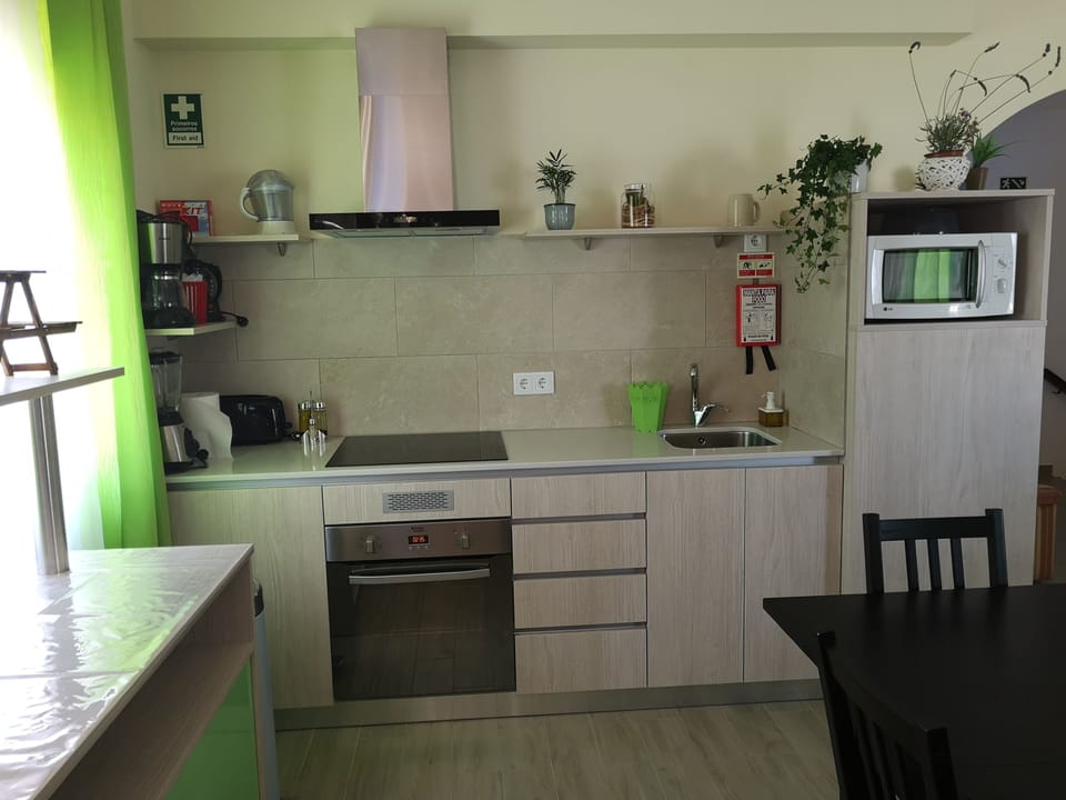 Shared fridge, microwave, oven, stovetop
