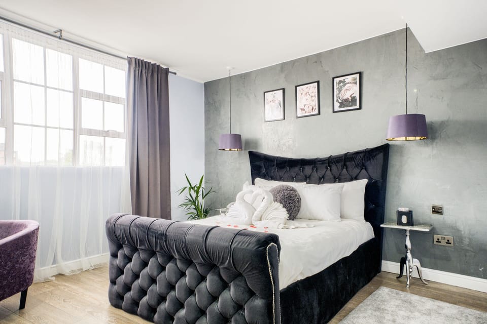 Executive Room, 1 King Bed, City View | 1 bedroom, Frette Italian sheets, premium bedding, Select Comfort beds