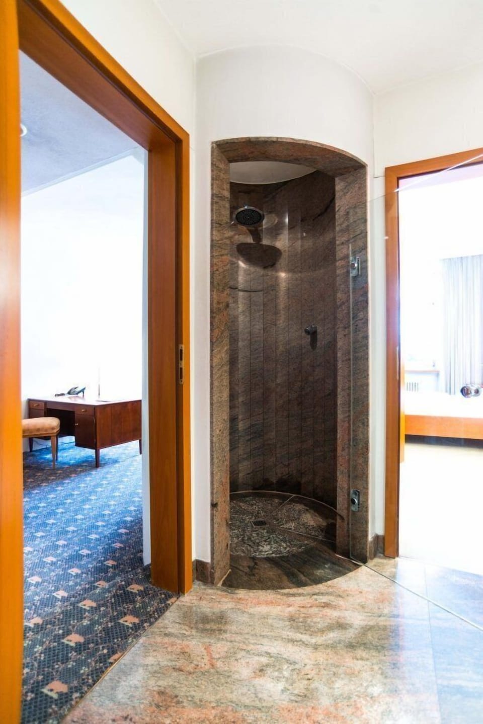 Junior Suite | Bathroom | Hair dryer, slippers, towels, soap