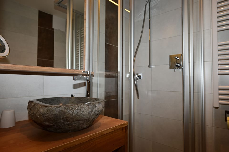 ZIRBENNEST Martha Hotel in Tyrol