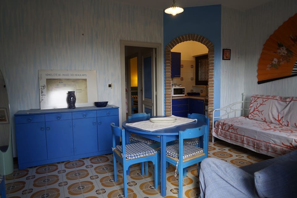 Apartment, 2 Bedrooms | Living area | TV