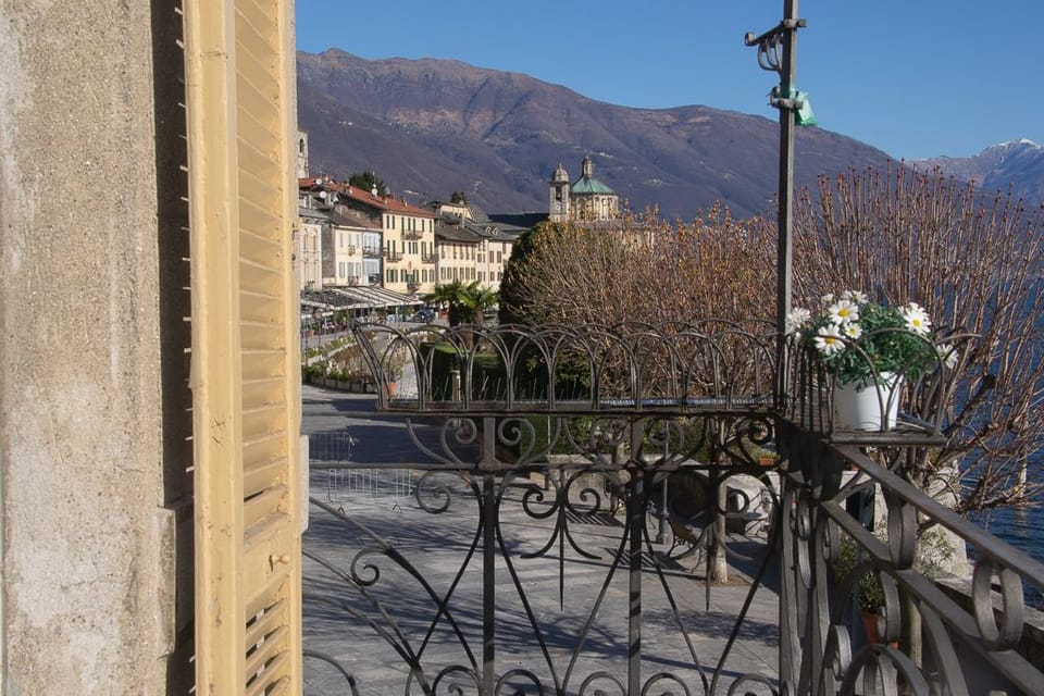 Apartment, 1 Bedroom, Lake View | Terrace/patio