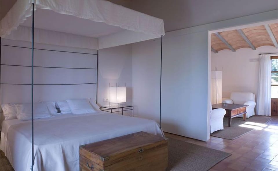 Minibar, in-room safe, desk, blackout drapes