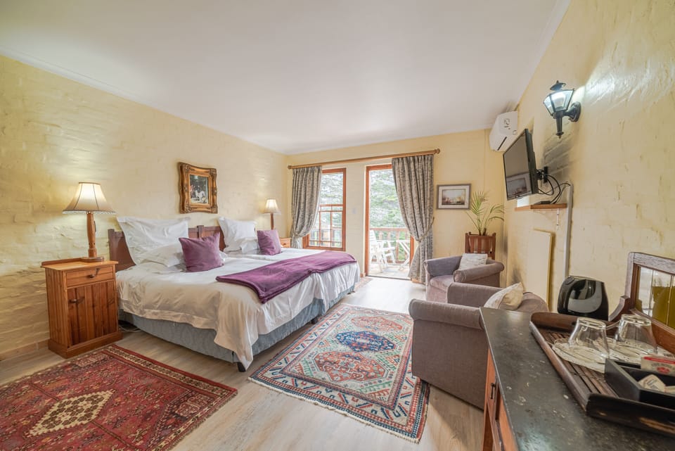 Classic Twin Room | Premium bedding, in-room safe, desk, free WiFi