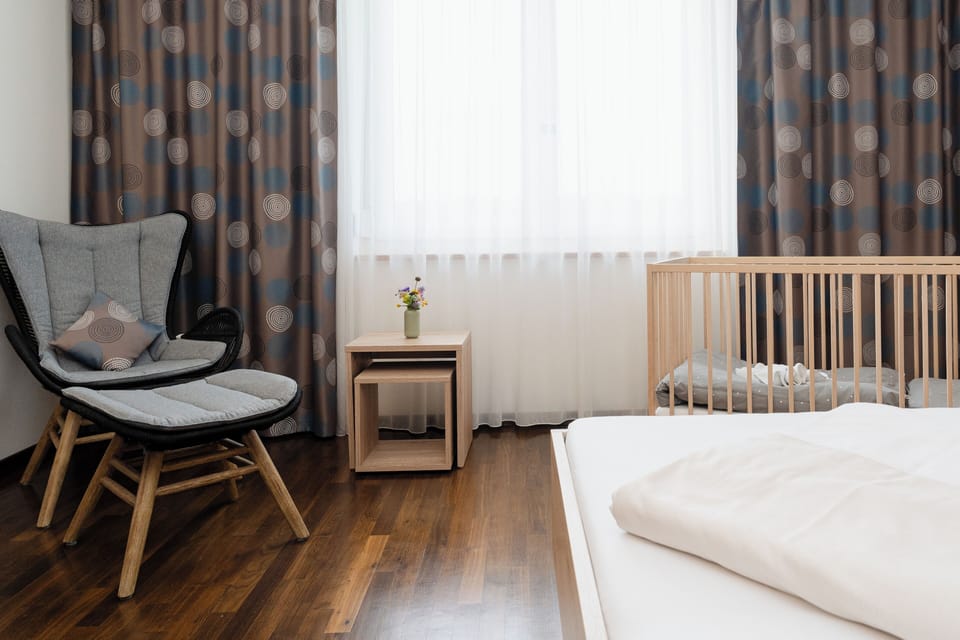Premium bedding, in-room safe, desk, laptop workspace