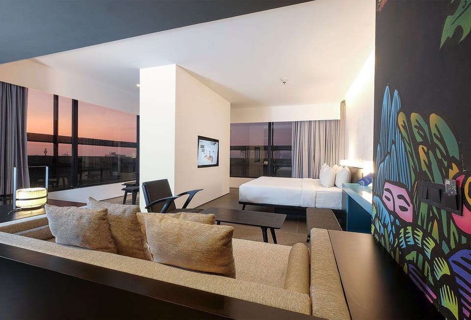 Studio 55 | 1 bedroom, in-room safe, desk, blackout drapes