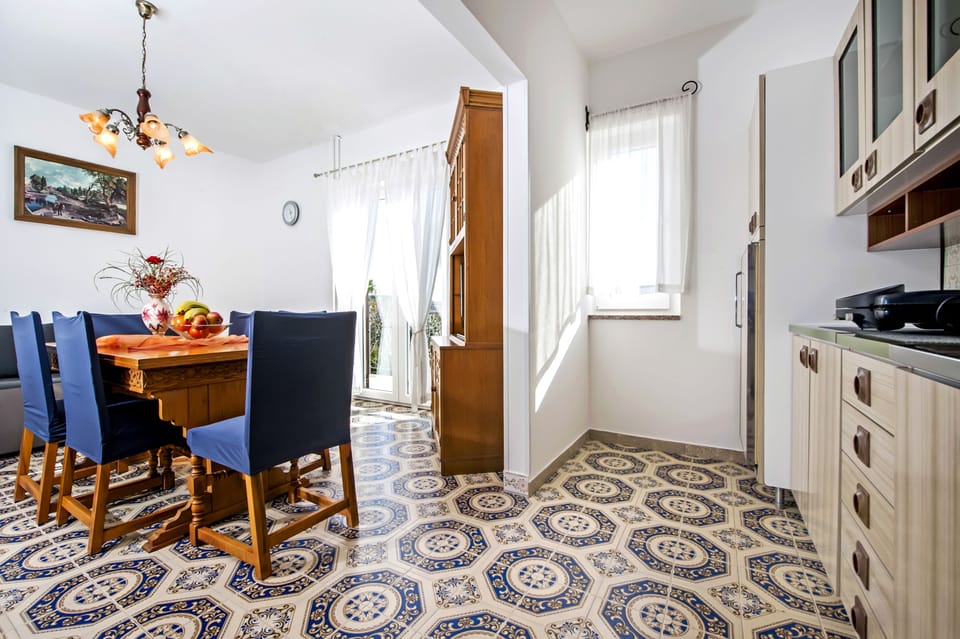 Apartment | In-room dining