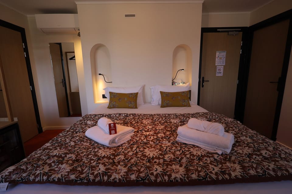 Deluxe Double Room | Premium bedding, individually decorated, individually furnished, desk