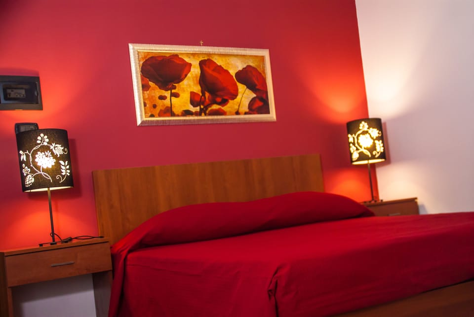 Minibar, desk, rollaway beds, free WiFi