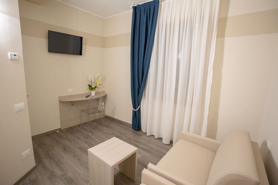 Family Suite | Down comforters, in-room safe, desk, blackout drapes