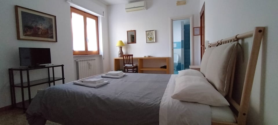 Comfort Triple Room, Private Bathroom | Down comforters, desk, laptop workspace, iron/ironing board (on request)