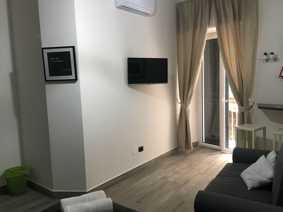 Quadruple Room | Premium bedding, minibar, desk, soundproofing
