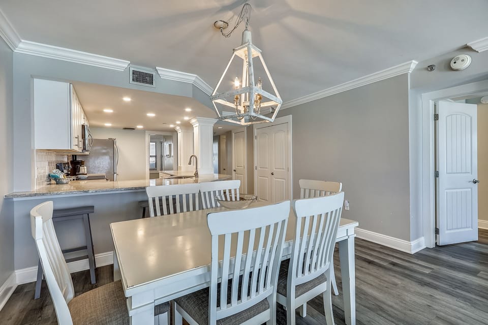 Condo, 3 Bedrooms | Private kitchen | Fridge, microwave, oven, dishwasher