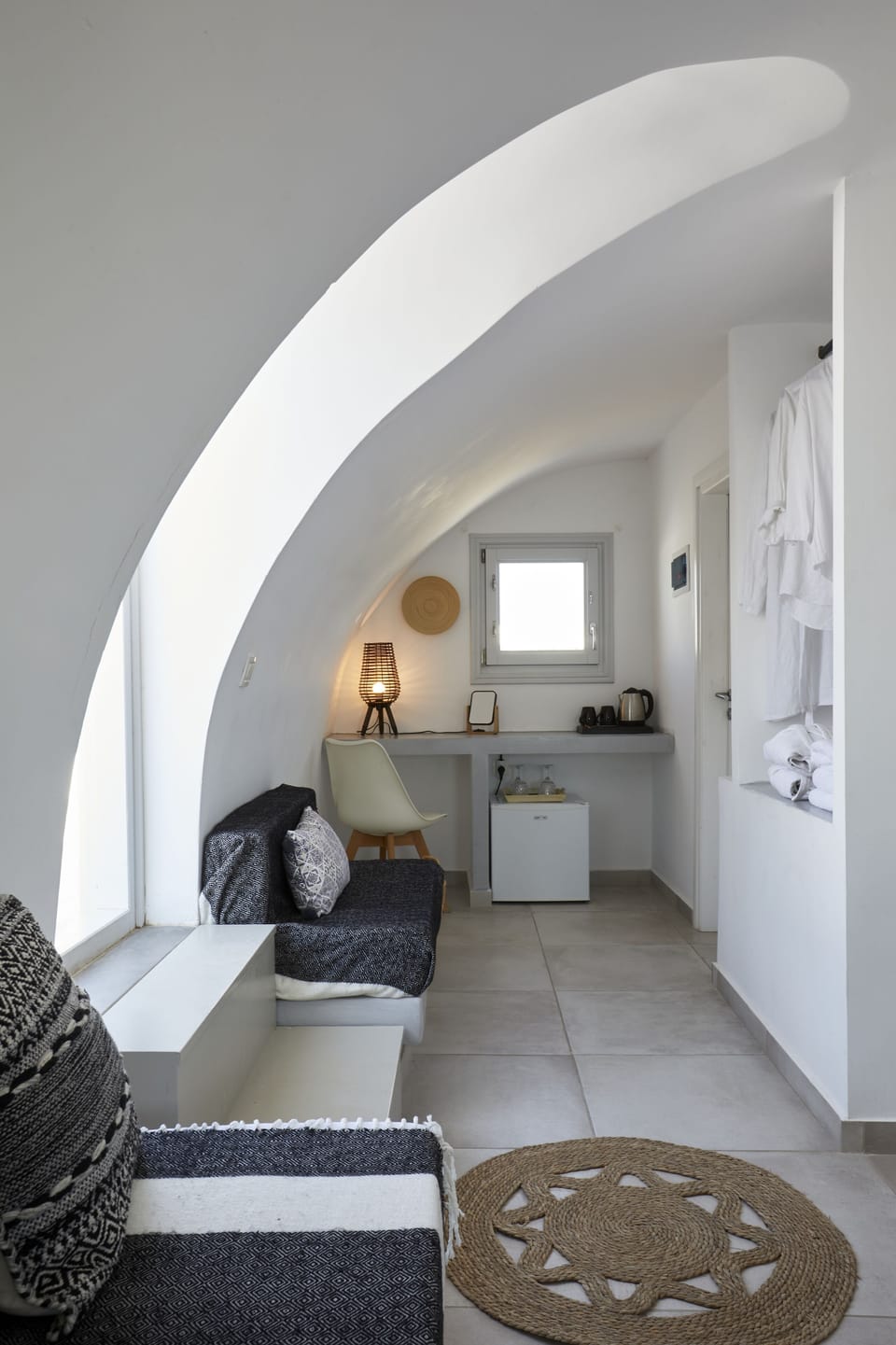 Exclusive Suite, Jetted Tub, Sea View | In-room safe, soundproofing, iron/ironing board (on request)