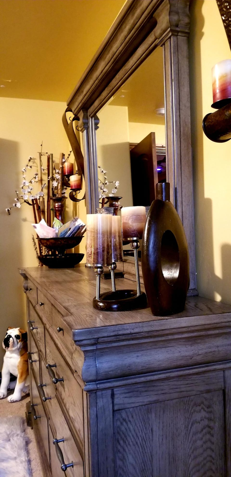 Premium bedding, down comforters, Tempur-Pedic beds, minibar