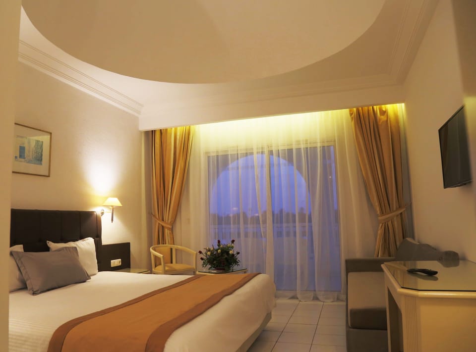 Minibar, in-room safe, blackout drapes, soundproofing