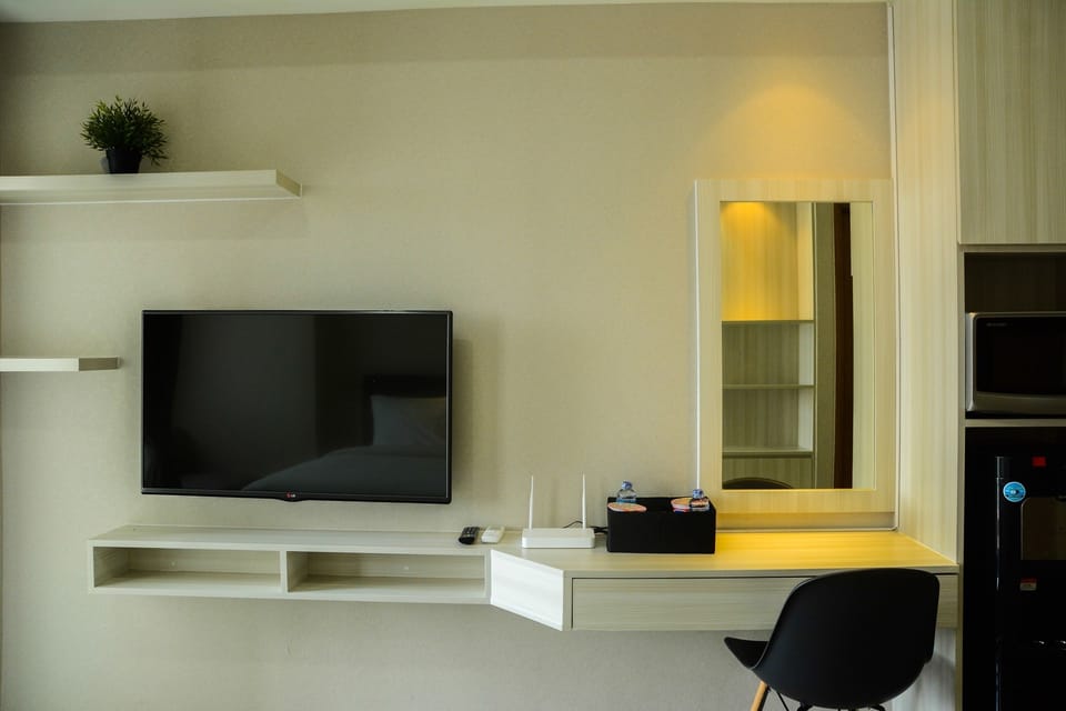Room | Desk, free WiFi, bed sheets