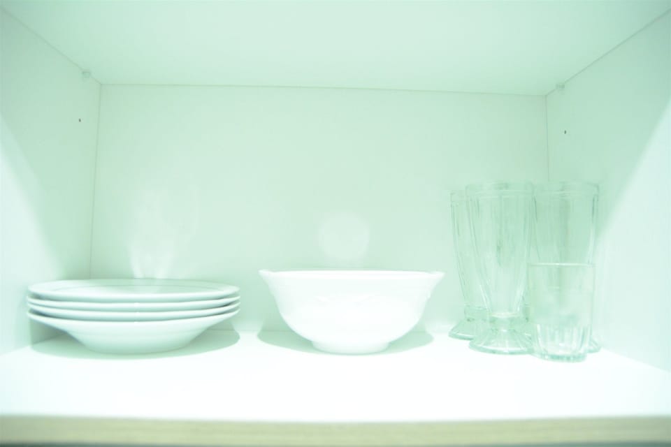 Room | Private kitchen | Fridge, stovetop, cookware/dishes/utensils