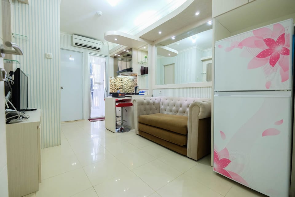 Room | Living room | TV