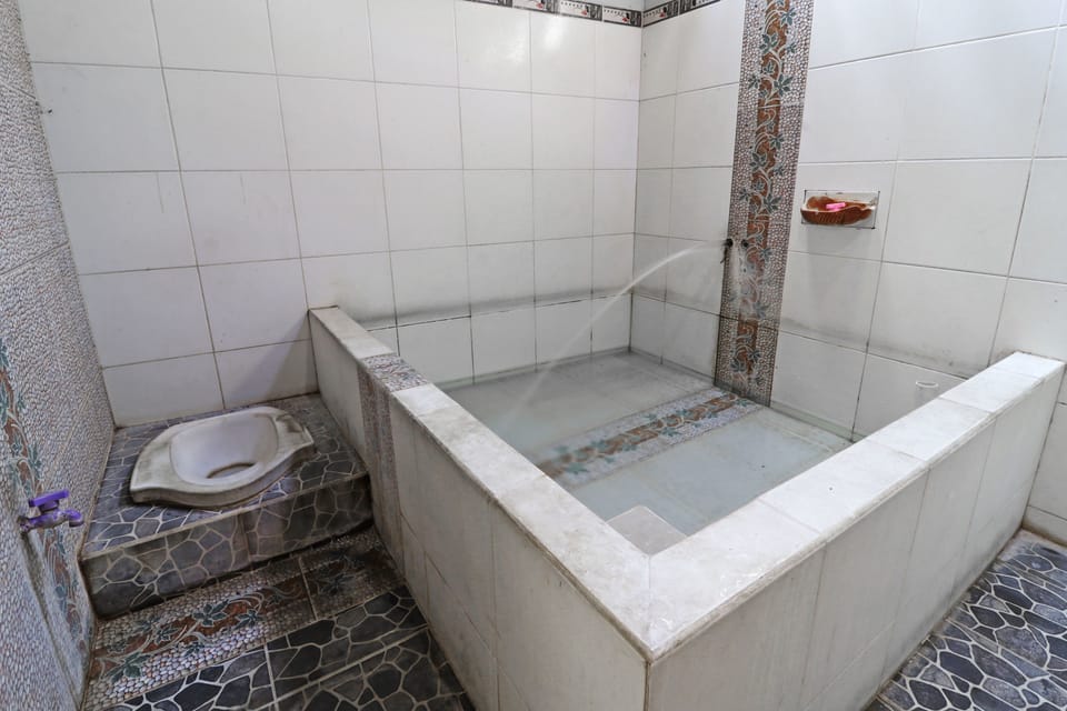 Standard Room | Bathroom | Shower, towels