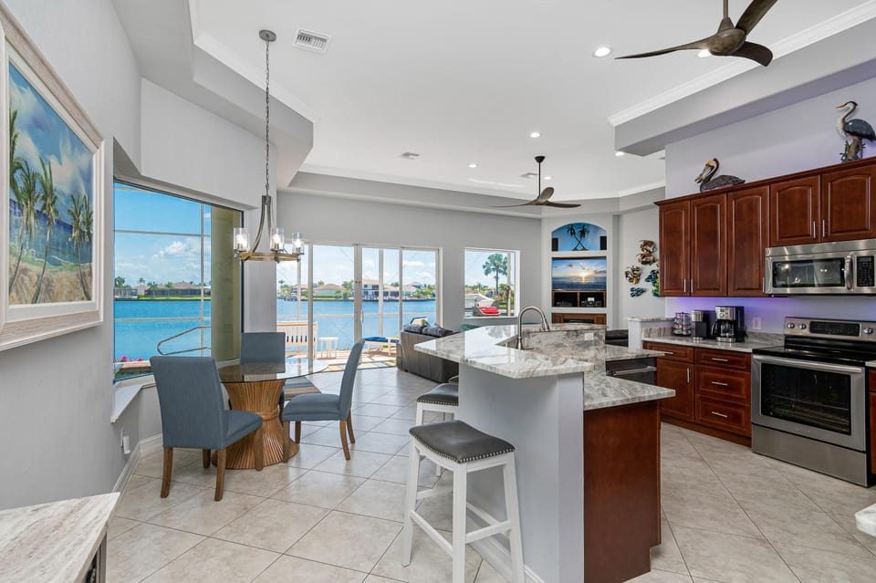 House, Multiple Beds (Waterfront home with pool, spa and 2n) | Private kitchen | Fridge, microwave, stovetop, dishwasher