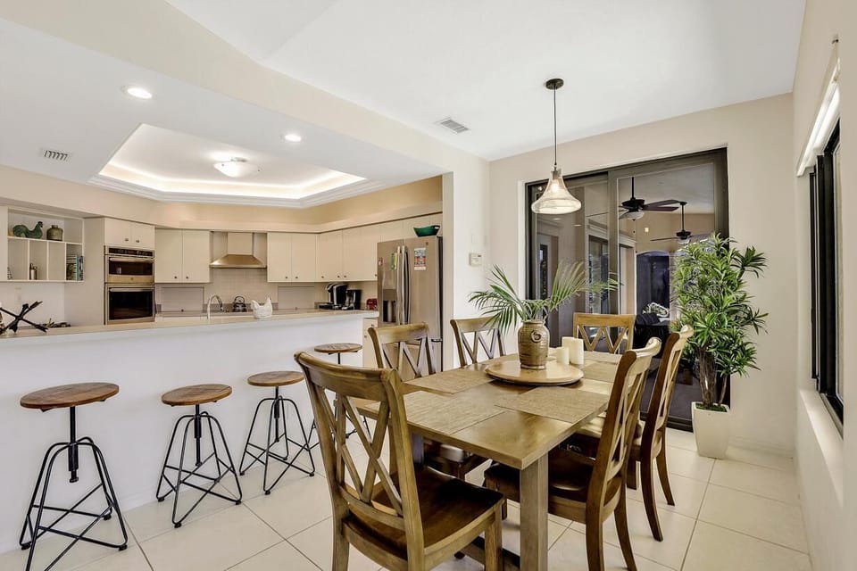 House, Multiple Beds (Serene waterfront home with pool, spa) | Private kitchen | Oven, toaster
