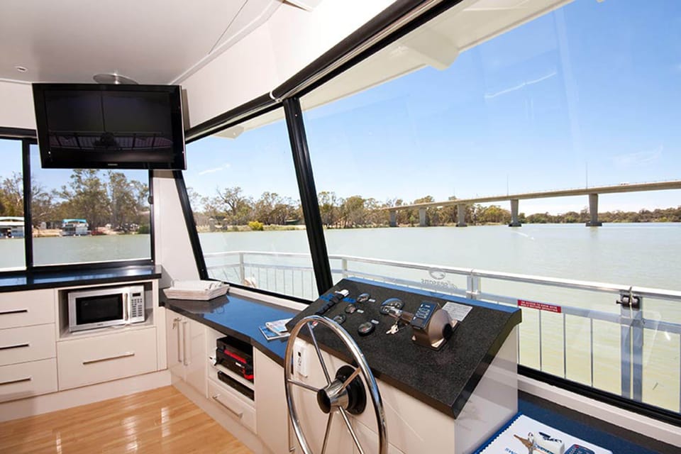 Sweet Indulgence (8 berth houseboat) | Living area | Flat-screen TV, DVD player