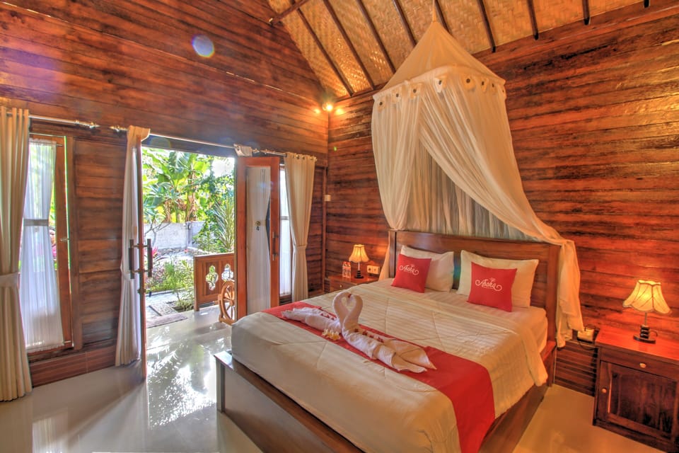 Pillowtop beds, desk, laptop workspace, free WiFi