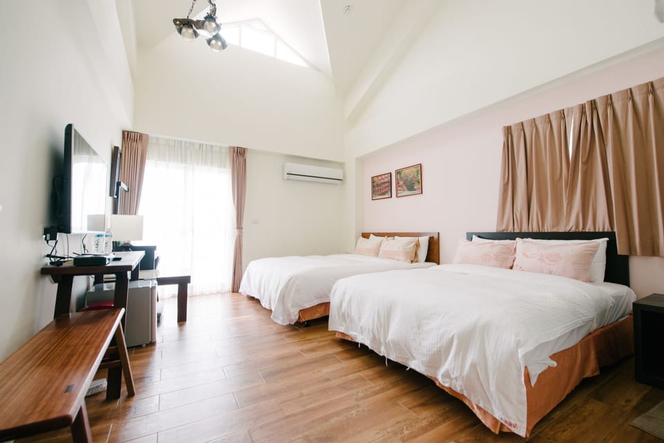 Superior Quadruple Room | Pillowtop beds, desk, blackout drapes, soundproofing