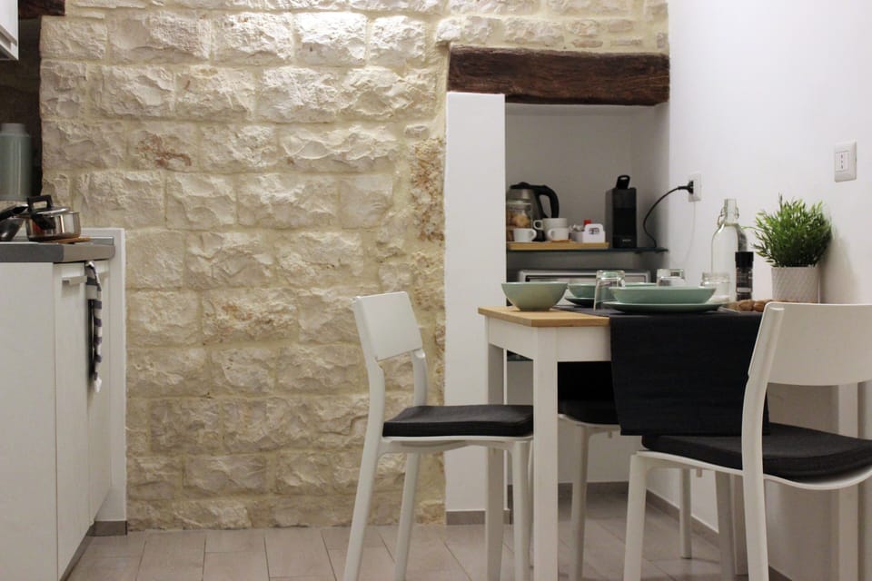 Deluxe Room, Balcony (Fico d'India) | Private kitchen | Espresso maker, coffee/tea maker, full-size fridge, stovetop