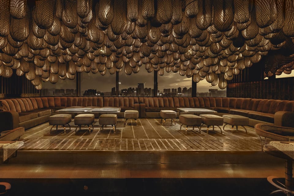 2 bars/lounges, rooftop bar