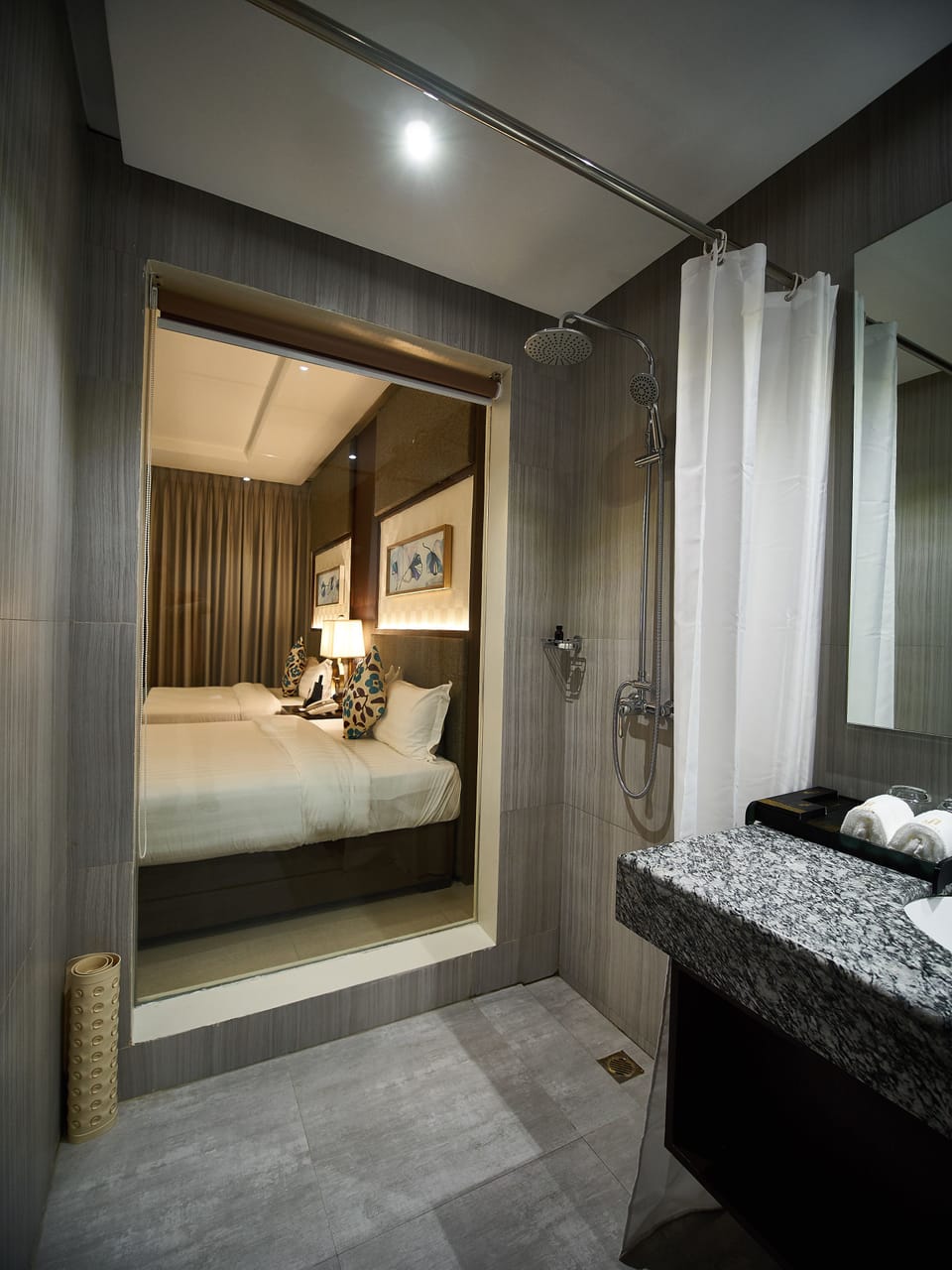 Premier Room | Bathroom | Shower, slippers, bidet, towels