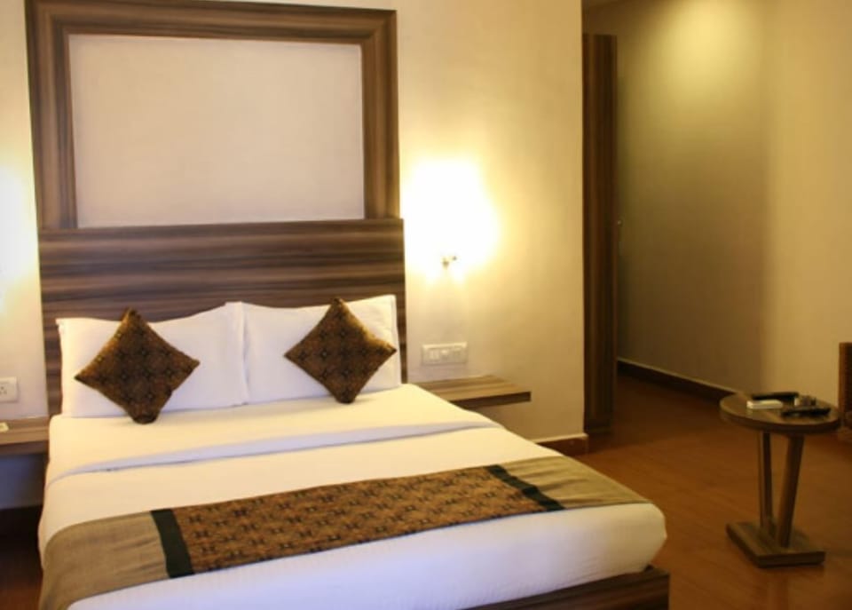 Deluxe Room, 1 Double Bed | Desk, free WiFi