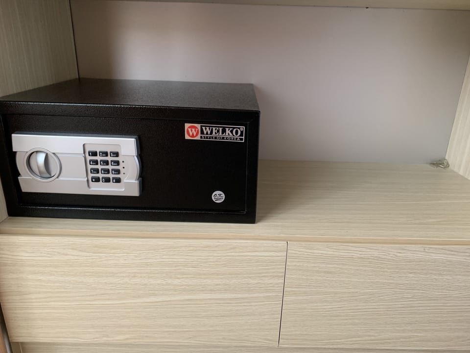 Double Room | Safe