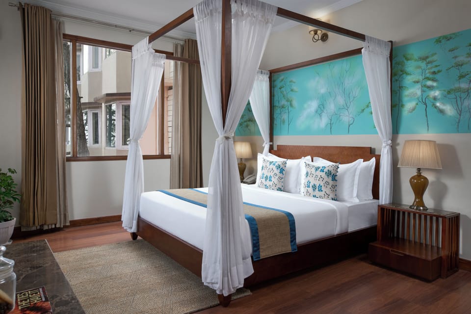 Luxury Suite | Premium bedding, memory foam beds, in-room safe, blackout drapes