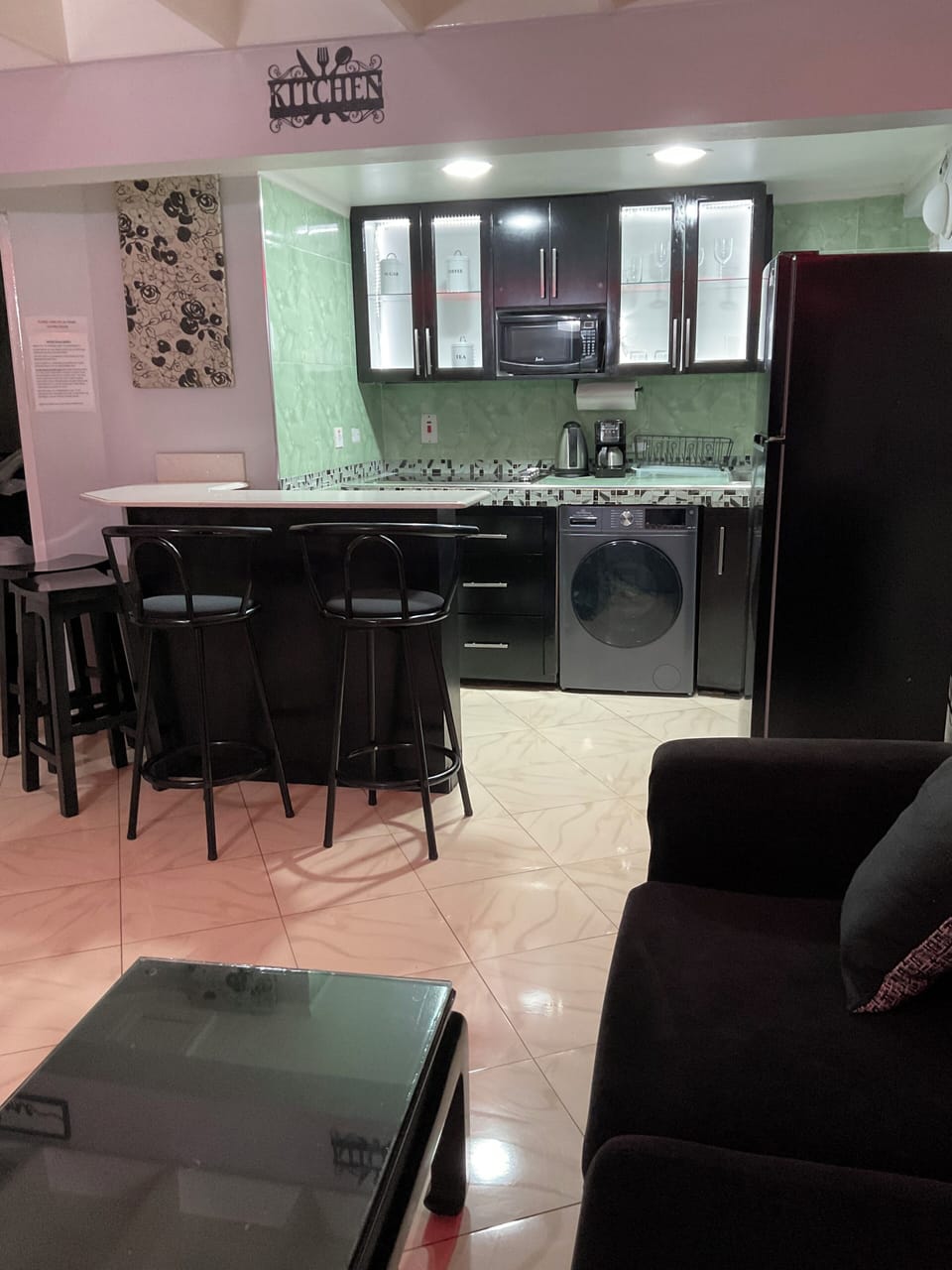 Comfort Condo, 2 Bedrooms, Ocean View | Private kitchen | Coffee/tea maker, full-size fridge, microwave, stovetop