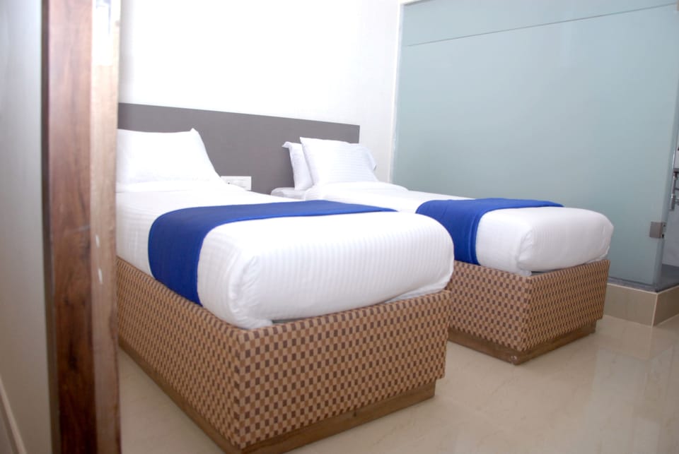 Ocean Suites Hotel Hotel in Mumbai