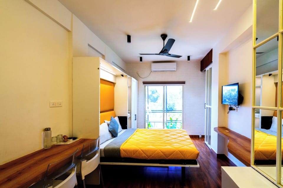 Grand Room | In-room safe, desk, blackout drapes, soundproofing