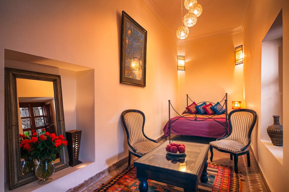 Classic Double Room, 1 King Bed (Courtyard) | In-room safe, desk, iron/ironing board, free WiFi