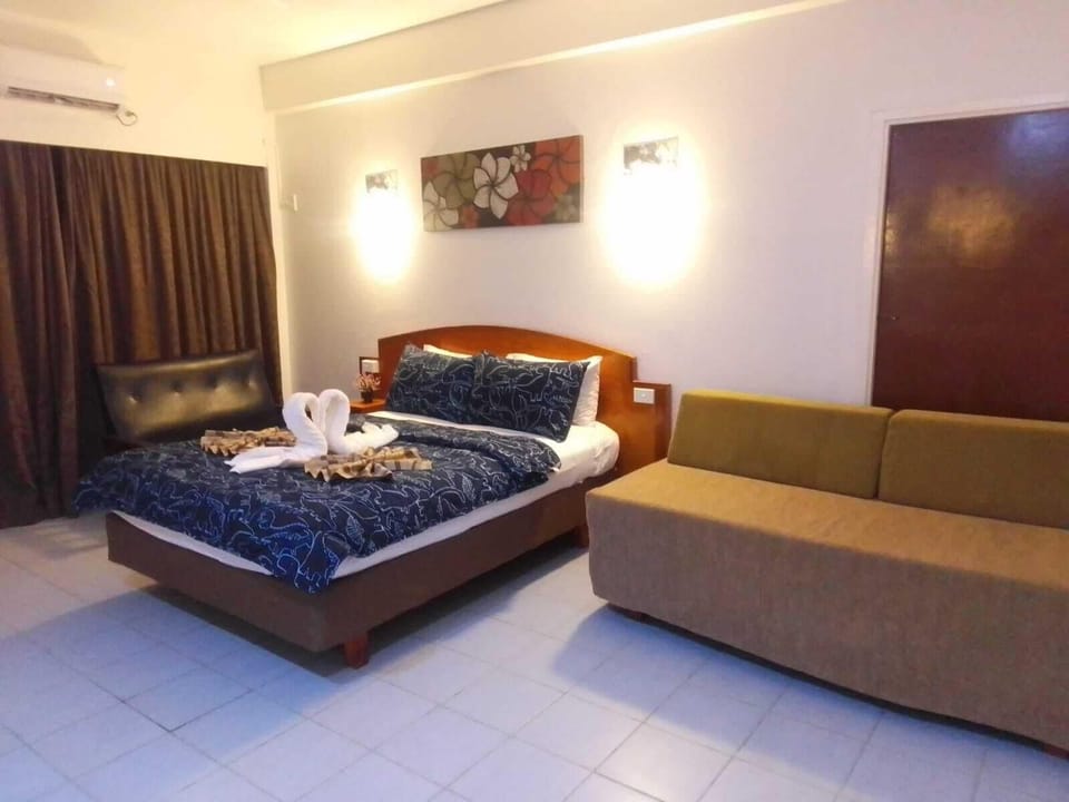 Superior Double or Twin Room | Pillowtop beds, minibar, in-room safe, individually furnished