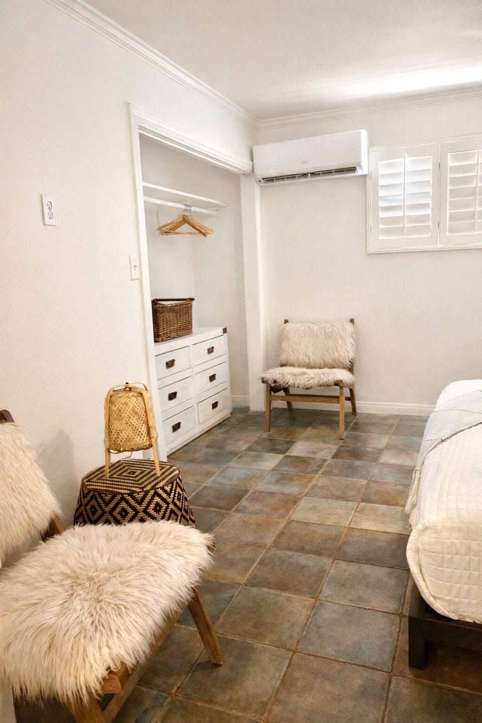 Deluxe King Room w/Queen Sofa (Room 1) | Egyptian cotton sheets, premium bedding, individually decorated