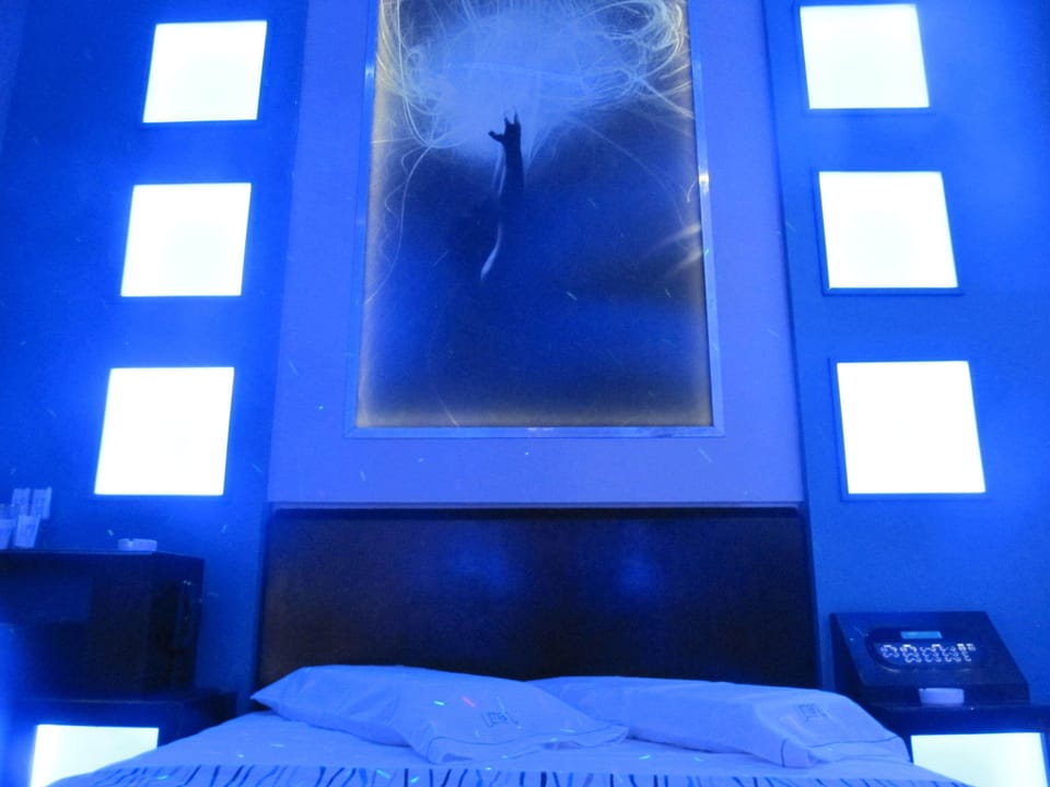 Superior Room, 1 Queen Bed | Free WiFi, bed sheets, wheelchair access
