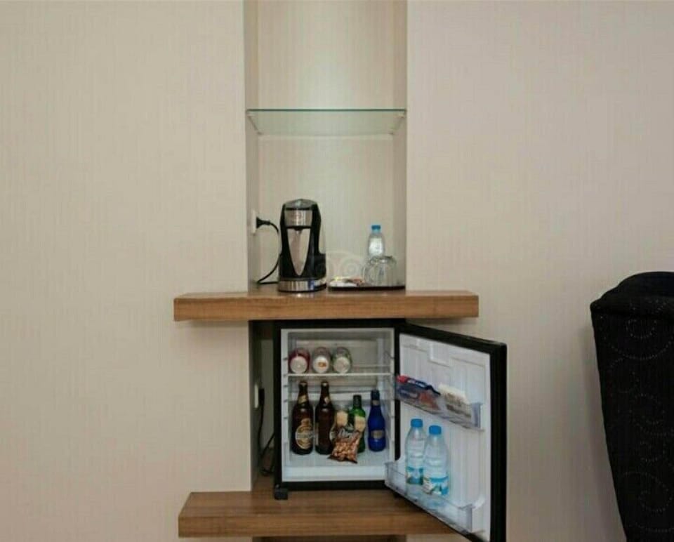 Triple Room | Minibar, in-room safe, soundproofing, free WiFi