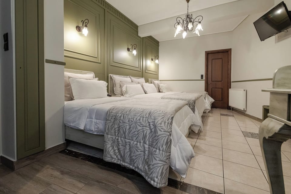 Standard Family Room | 1 bedroom, Egyptian cotton sheets, premium bedding, Tempur-Pedic beds