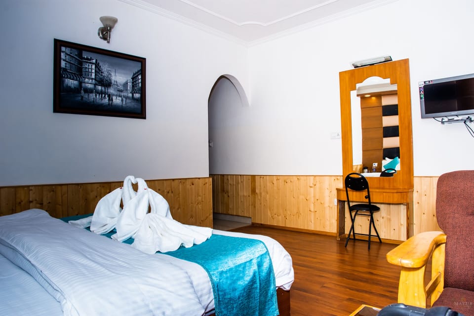 Executive Room, 1 Queen Bed | Egyptian cotton sheets, premium bedding, soundproofing
